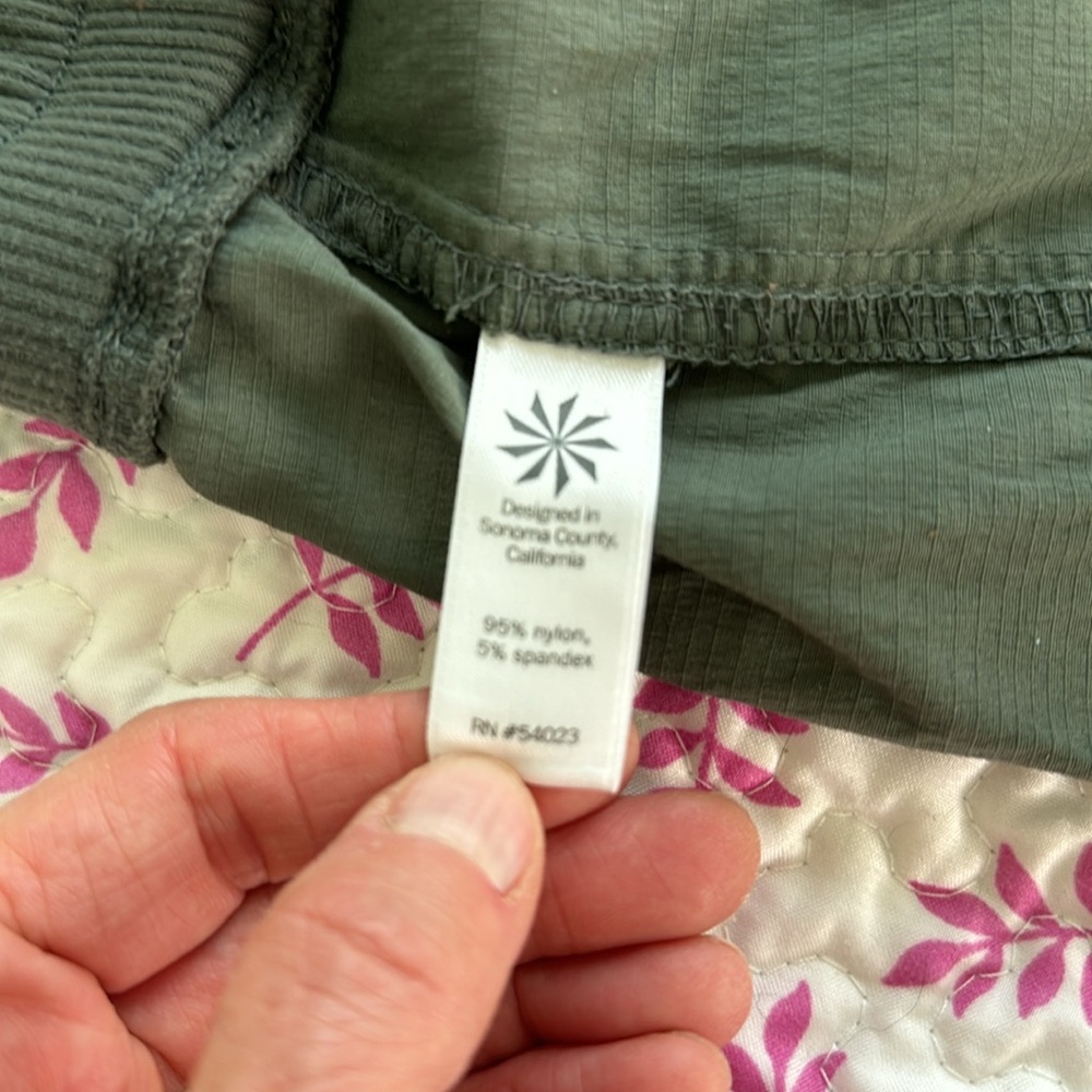 Athleta short 4 - Picture 4 of 7